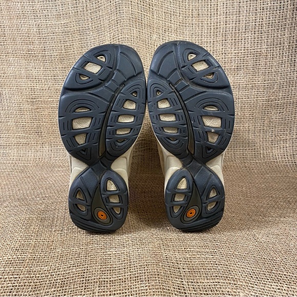 Merrell Boots Natural Shearling Winter Slip On  Size 6.5 - Picture 10 of 10